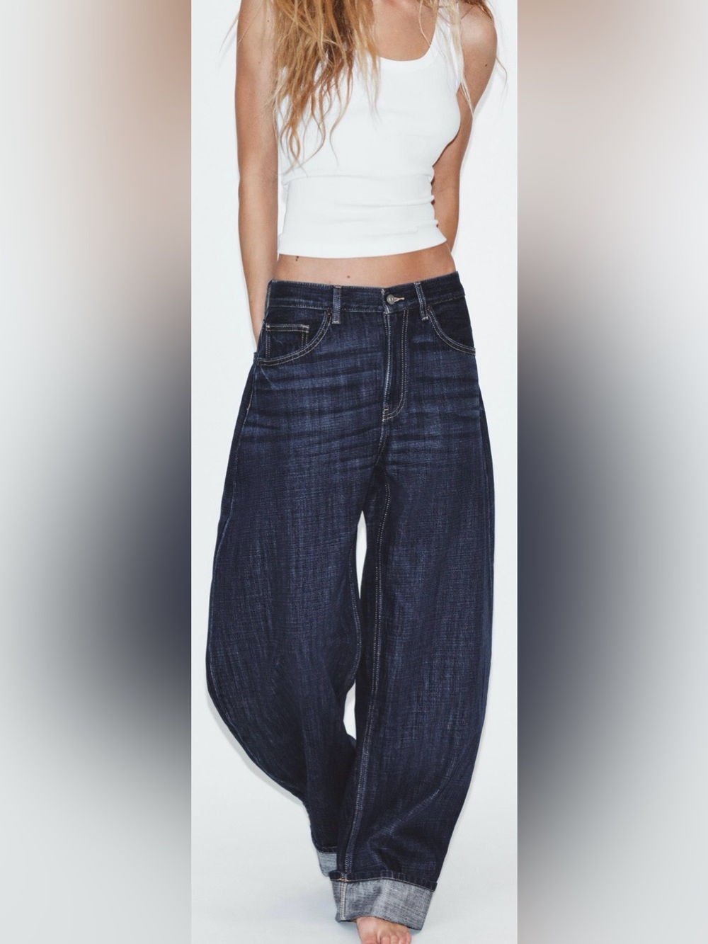 NWT Zara Mid-rise Barrel Folded Dark Indigo Jeans size US 12 (31) - Picture 2 of 8